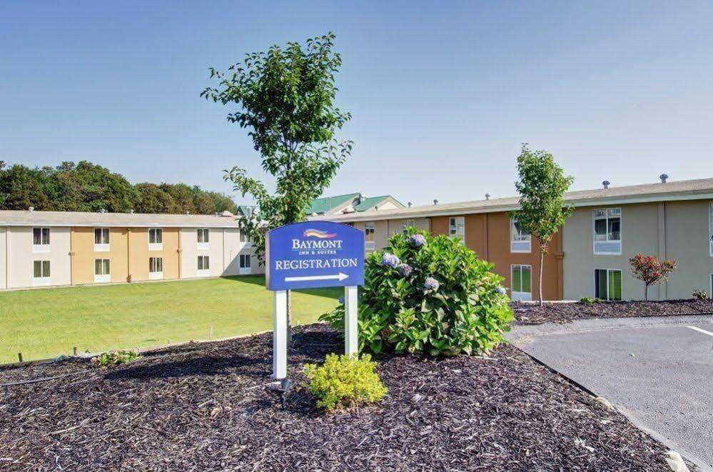 Baymont By Wyndham Kingston Plymouth Bay Motel Exterior photo